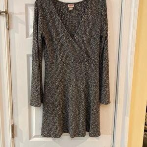 Ladies Size Medium Mossimo Supply Co. Charcoal Long Sleeve SWEATER Dress GUC